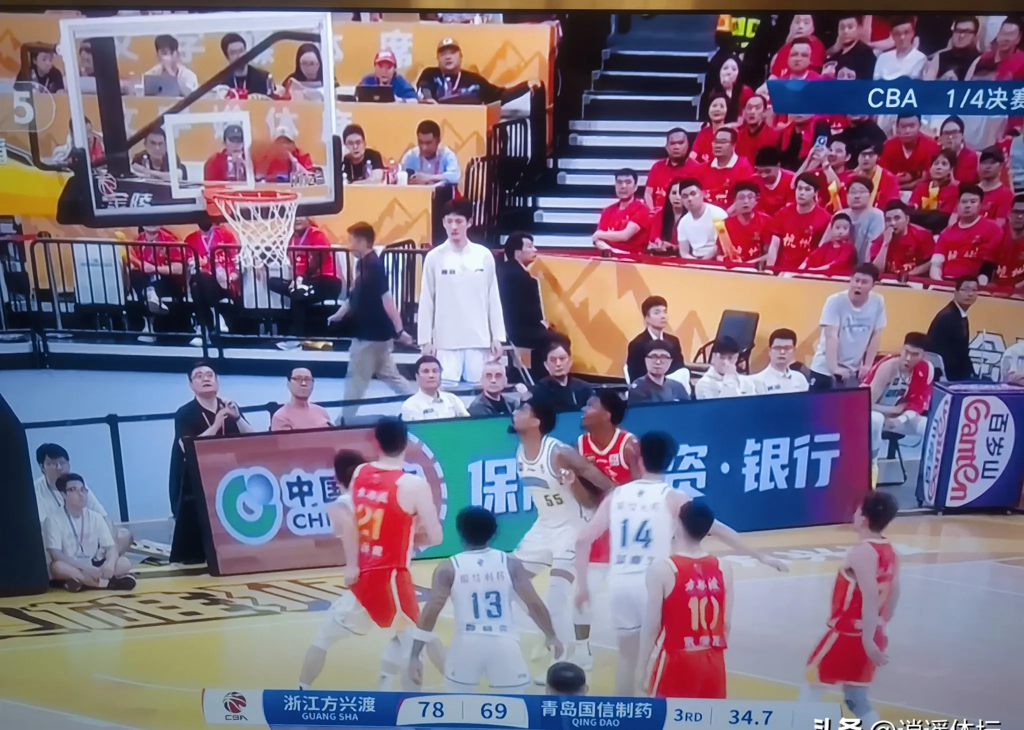 包含清晨体能课后，辽宁本钢刷新队史纪录备战中超，话题不断，阵容厚度经受考验的词条